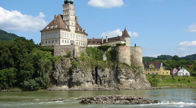 A short walk along the Blue Danube – Monasteries & Vineyards