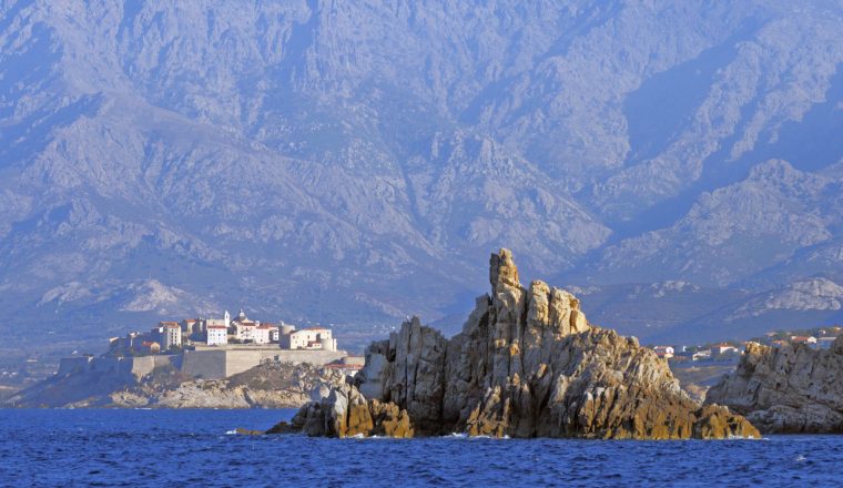 Calvi, Mer et montagne