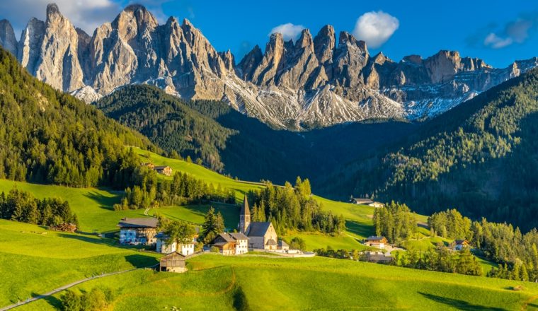 The Best Time to Visit Italy for Walking: A Month-by-Month Regional Guide